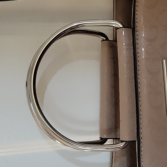 Guess Crossbody Bag - Picture 4 of 6